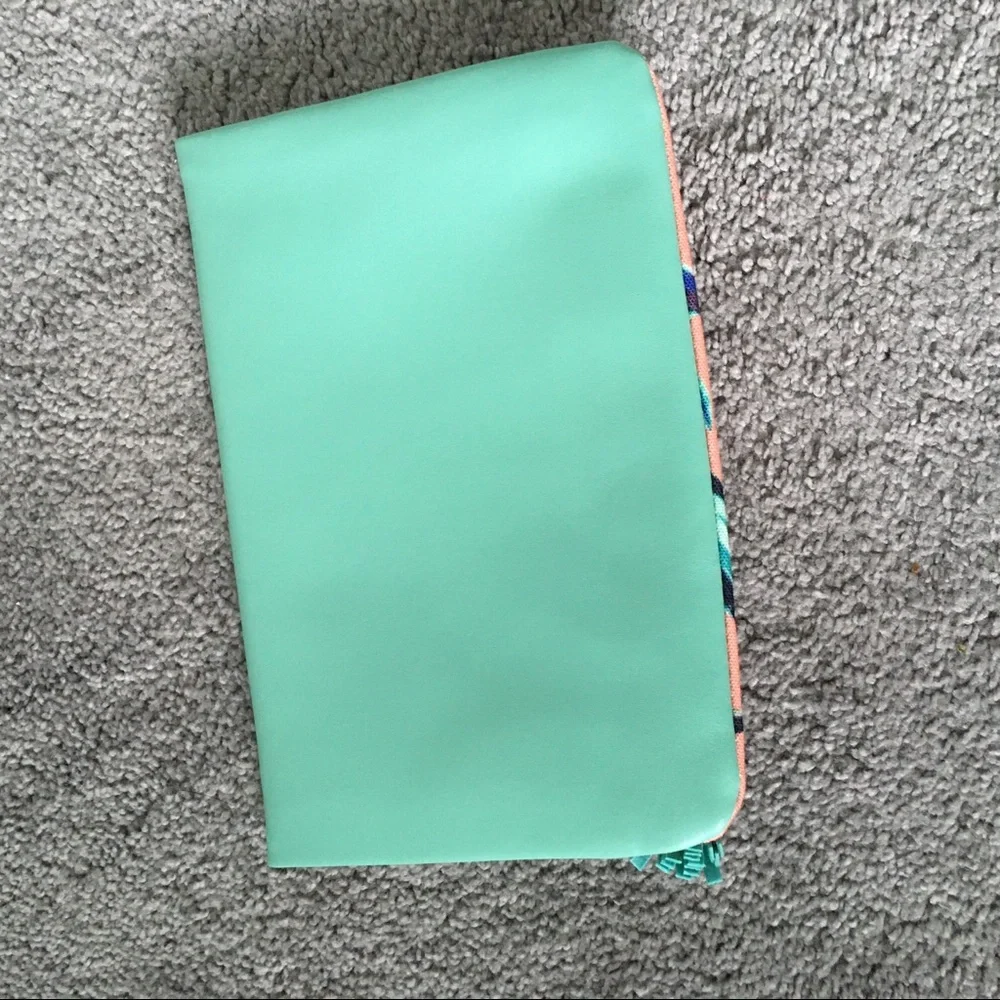 NWOT Rachel Pally Reversible Clutch